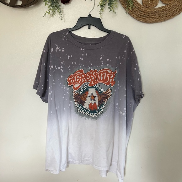 Aerosmith Other - Gray and White Graphic Aerosmith T-Shirt size 4x